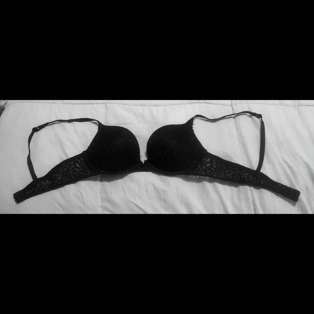 SO Black Bra
